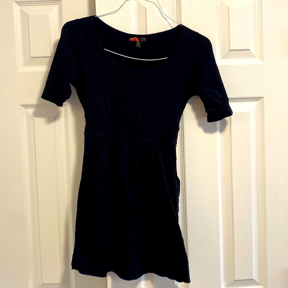 No 21 Mid Length 1/4 Sleeve Black Dress with Pockets